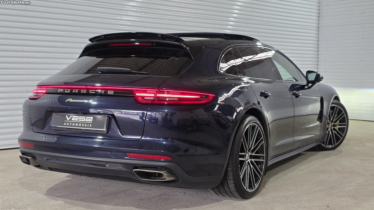 Porsche Panamera 4 E-Hybrid Platinum Edition — fotografia 15