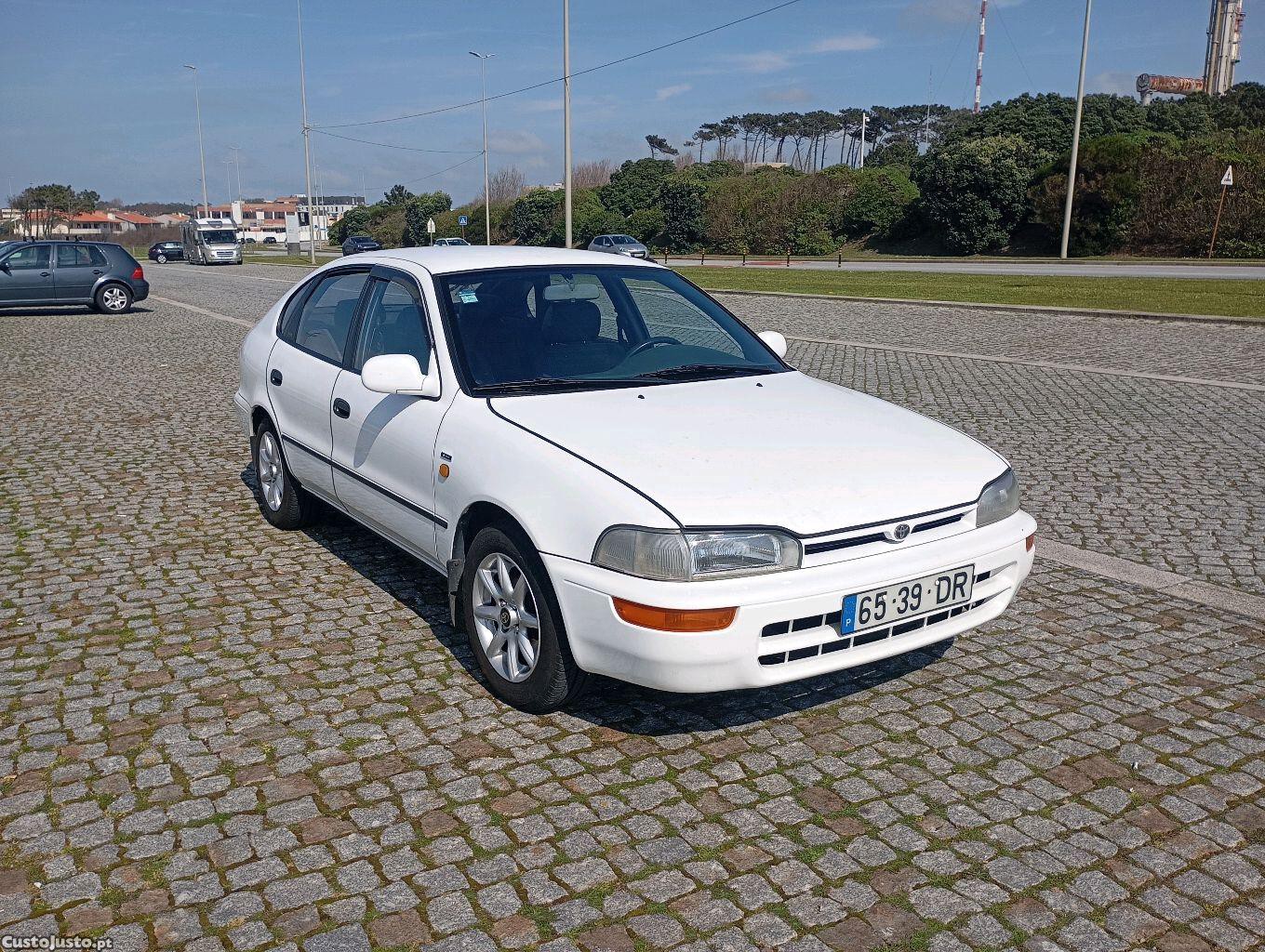 Toyota Corolla Liftback — photo 2