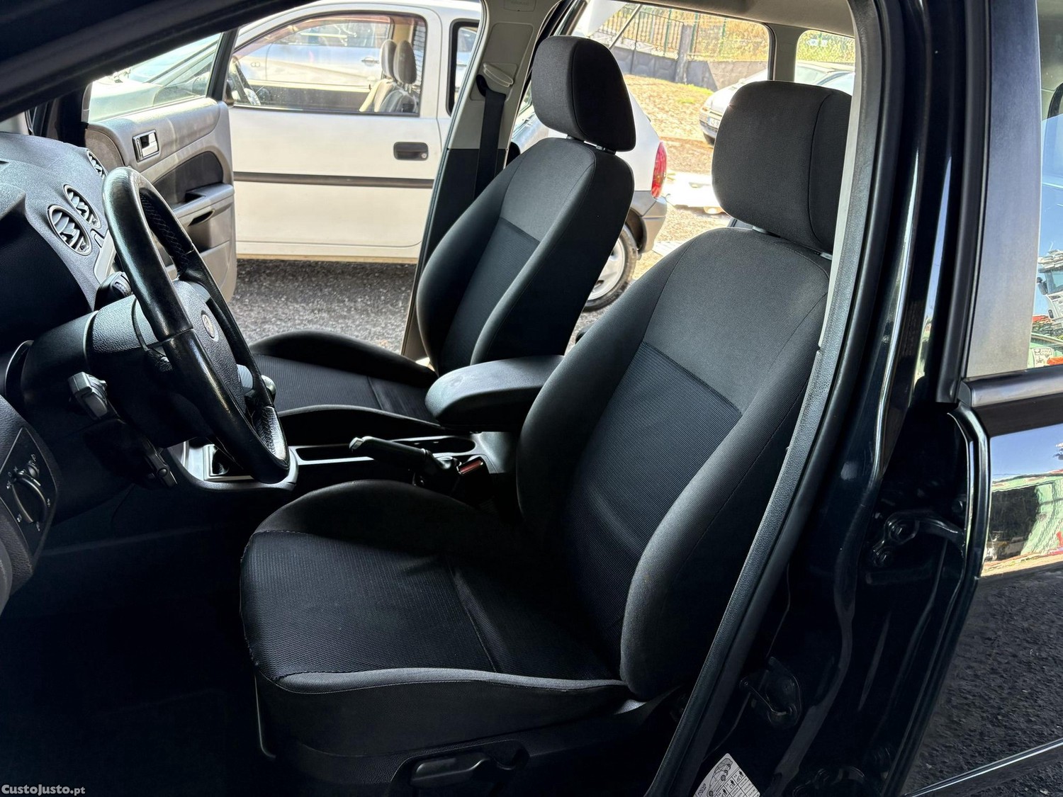 Ford Focus SW 1.6 TDCi Connec. — fotografia 14