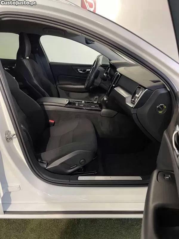 Volvo V60 2.0 t6 awd te inscription — fotografia 14