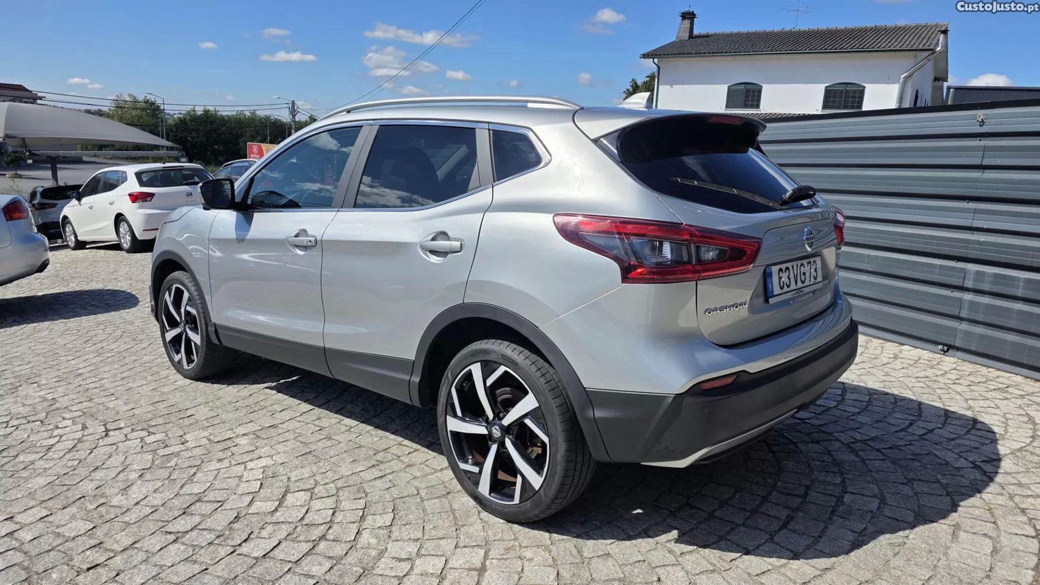 Nissan Qashqai 1.6 dci tekna premium xtronic - 18 foto 3