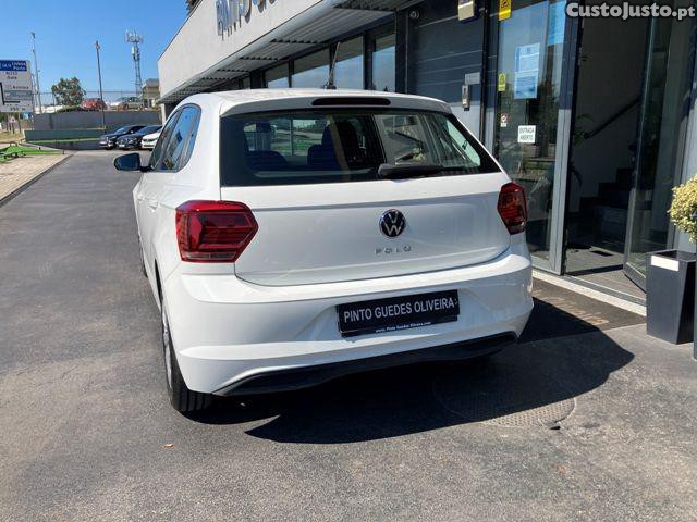 Volkswagen Polo 1.0 Confortline — fotografia 21