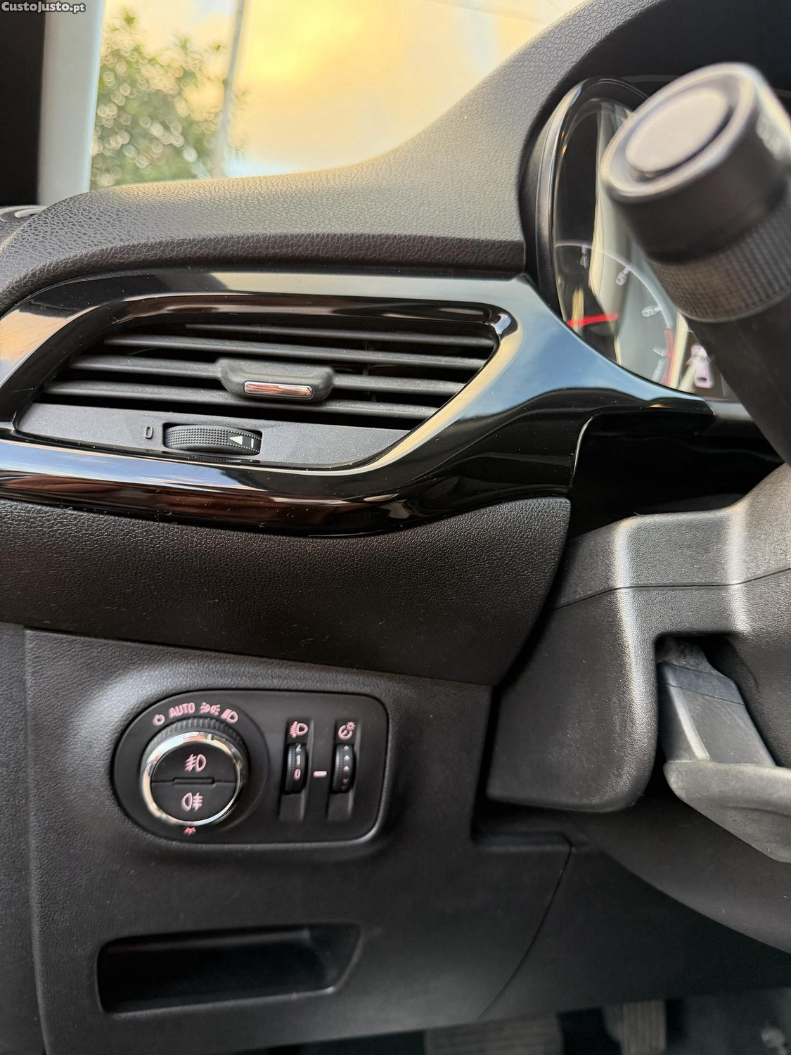 Opel Corsa Automático — fotografia 14