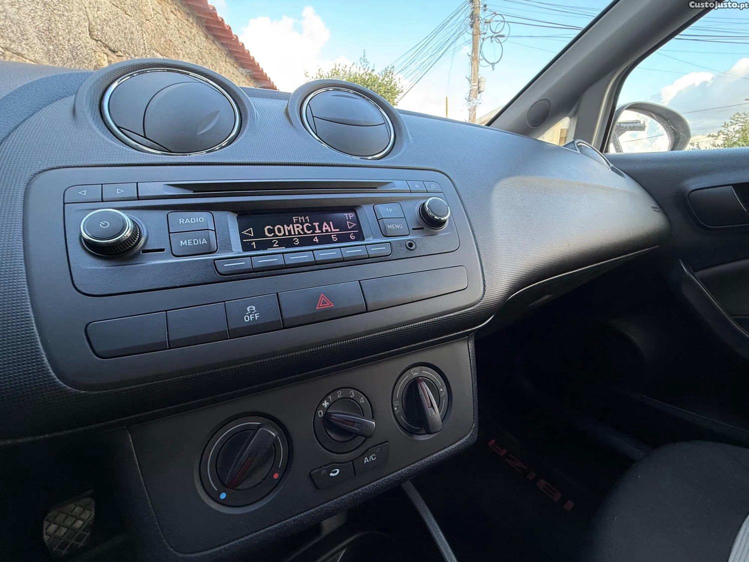 SEAT Ibiza 1.2 — fotografia 5