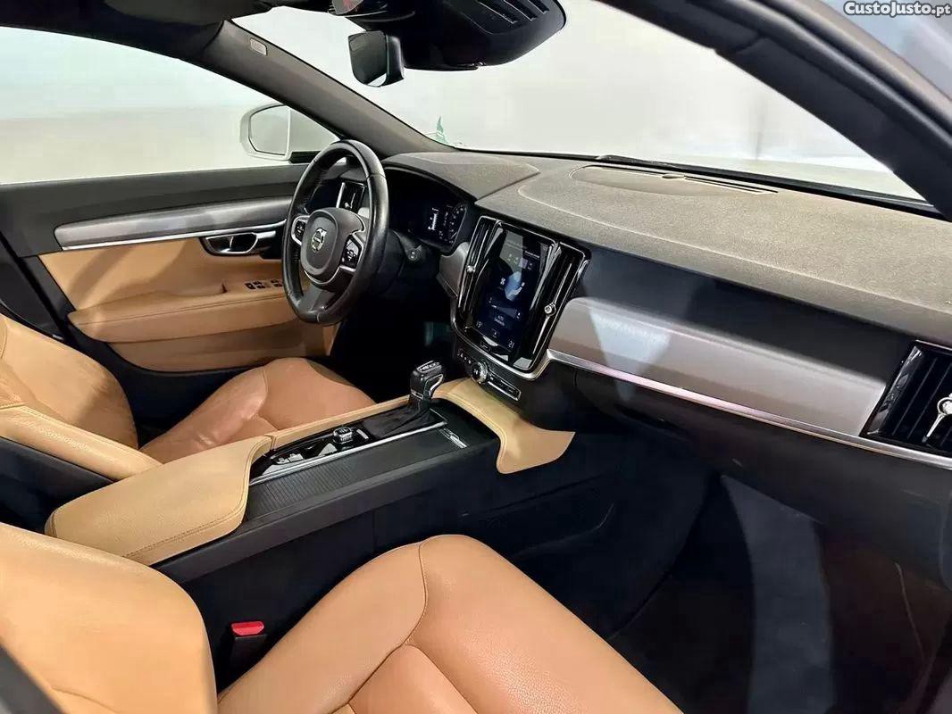 Volvo V90 2.0 d4 momentum geartronic — fotografia 16