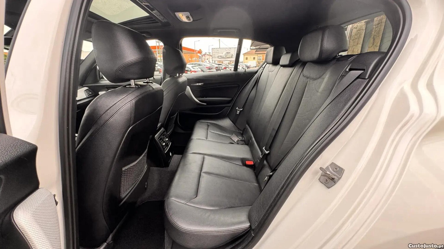 BMW 120 d Pack M Auto — fotografia 4