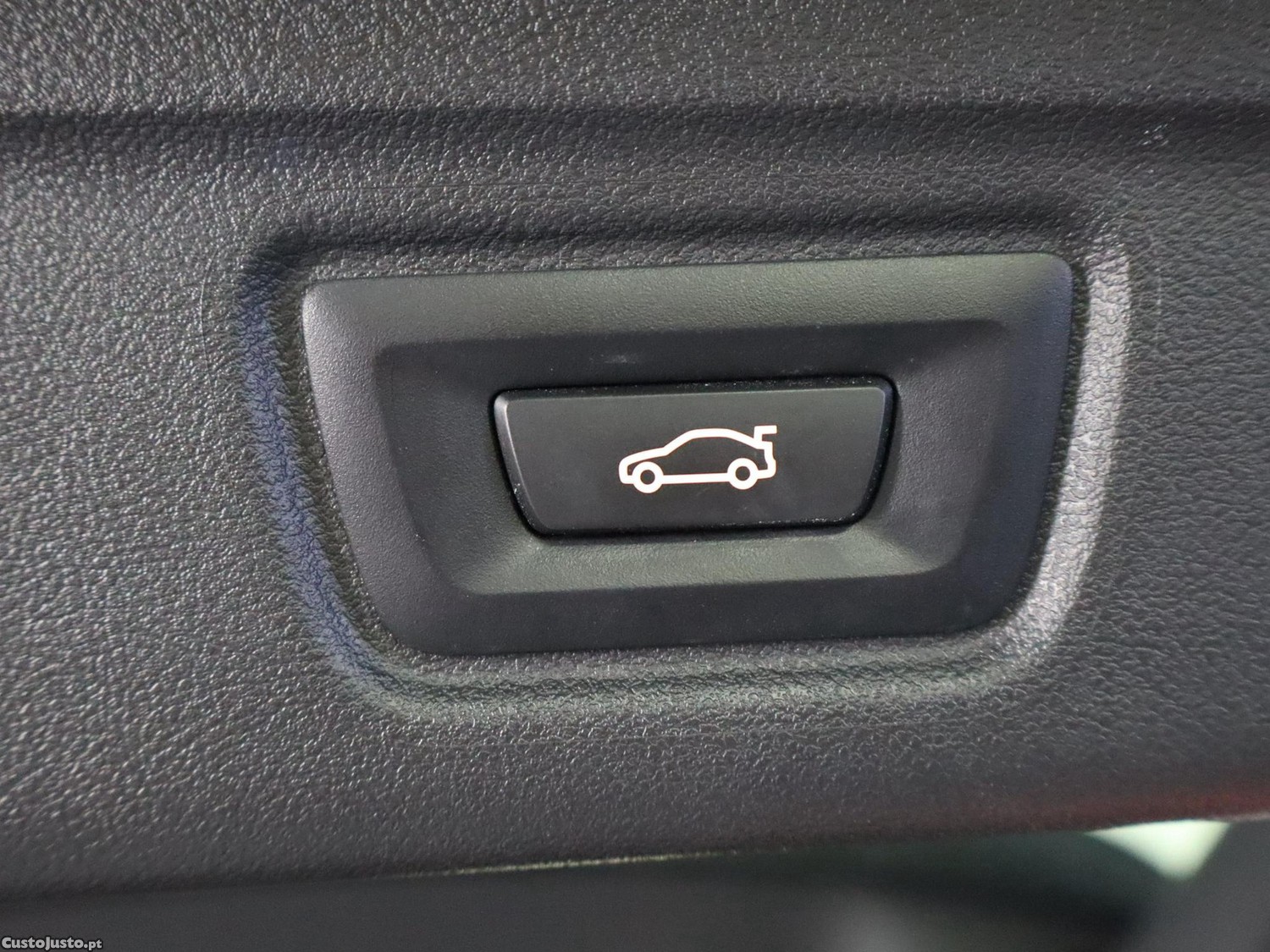 BMW 320 e Corporate Edition Auto — fotografia 2
