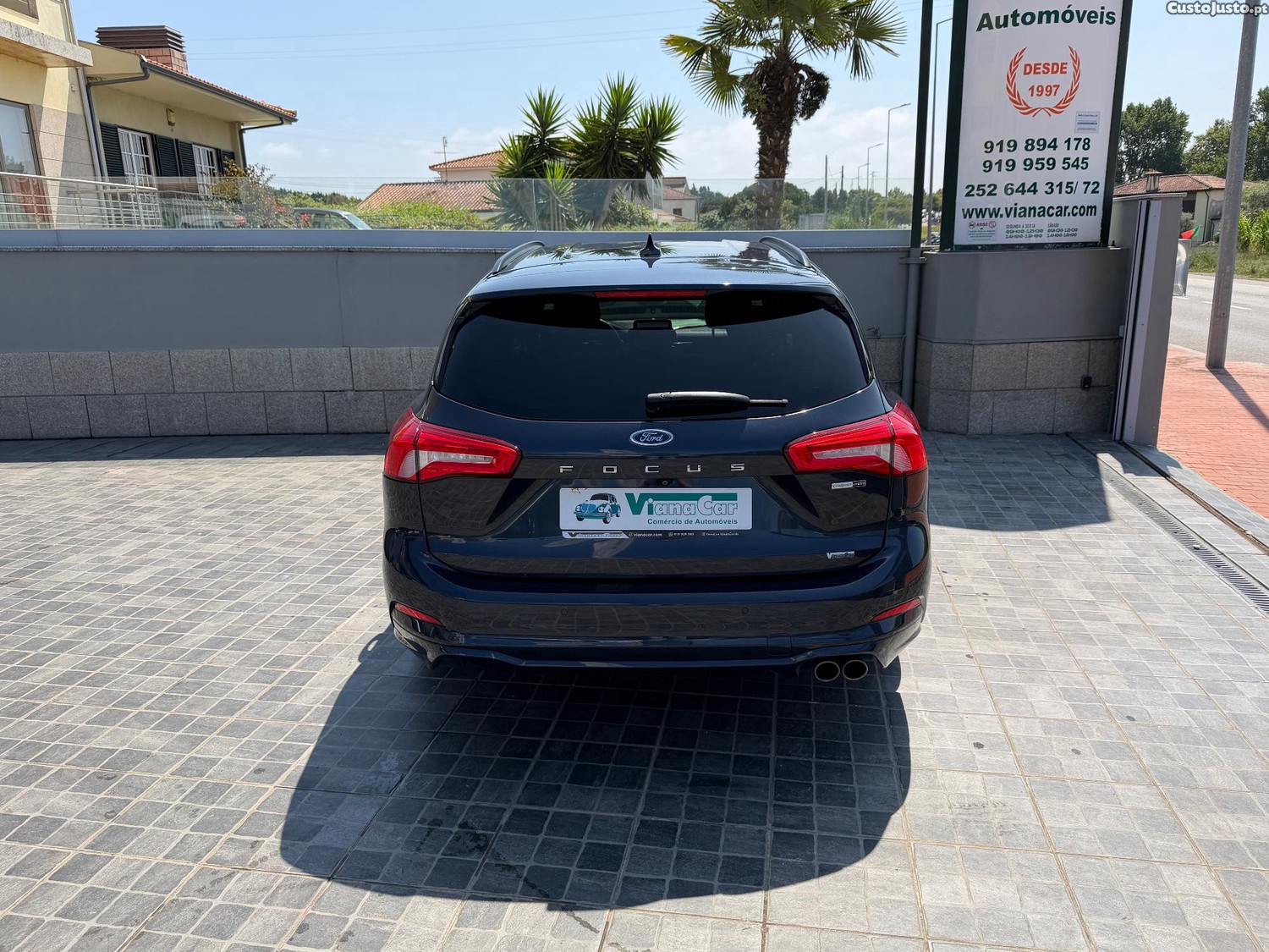 Ford Focus SW 1.0 Ecoboost MHEV St-line 125cv — fotografia 8