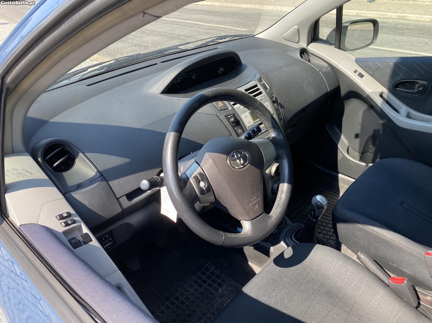 Toyota Yaris 1.4 D4D — fotografia 4