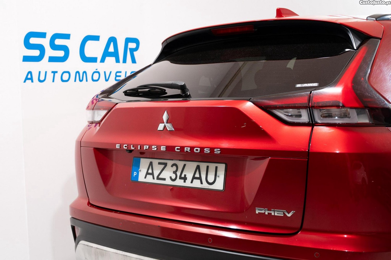 Mitsubishi Eclipse Cross 2.4 PHEV eMotion — fotografia 24
