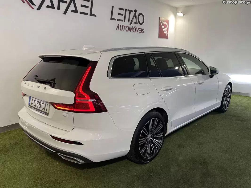 Volvo V60 2.0 t6 awd te inscription — fotografia 23