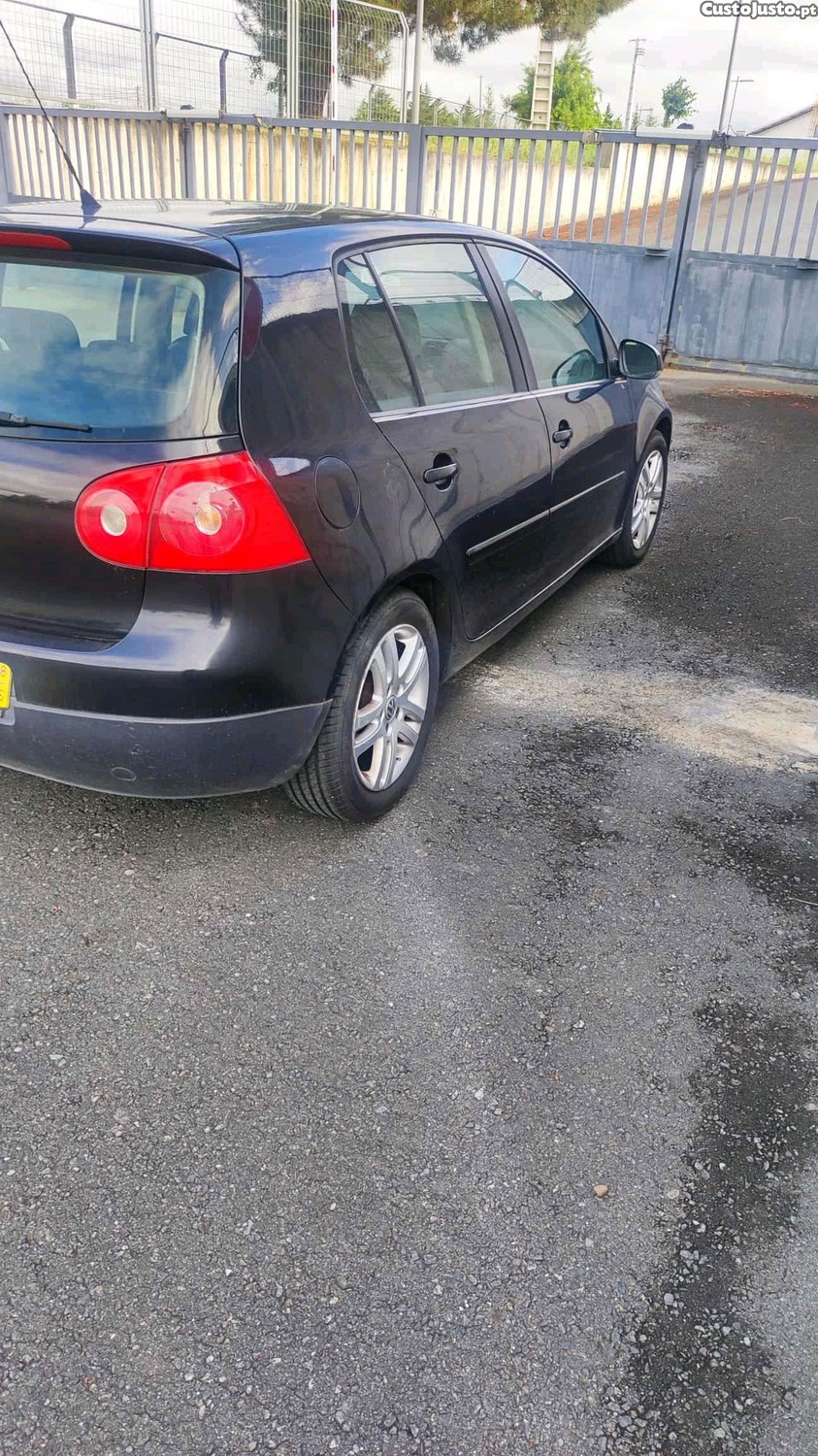 Volkswagen Golf 1.9 TDI — fotografia 10