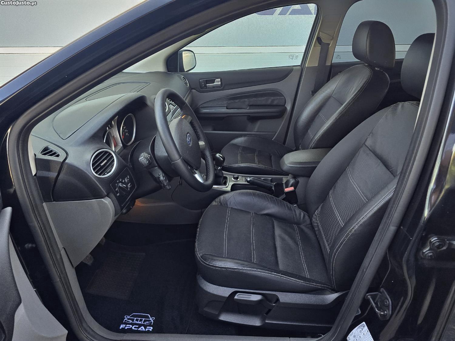 Ford Focus 1.6 TDCi Titanium — fotografia 3
