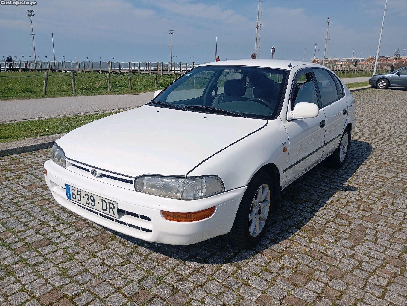 Toyota Corolla Liftback — photo 3