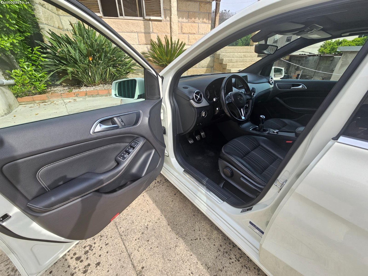 Mercedes-Benz B 180 180 Cdi — fotografia 3