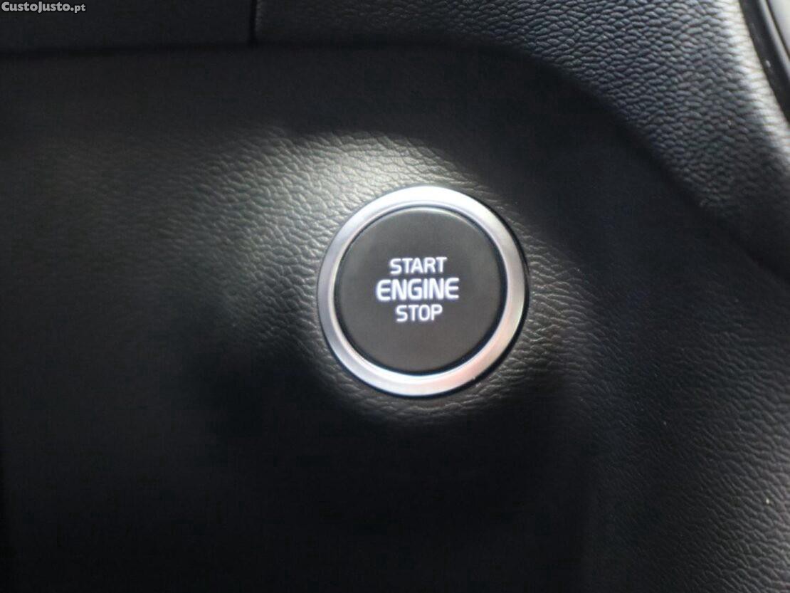Volvo XC 40 1.5 T4 PHEV Essential — fotografia 12