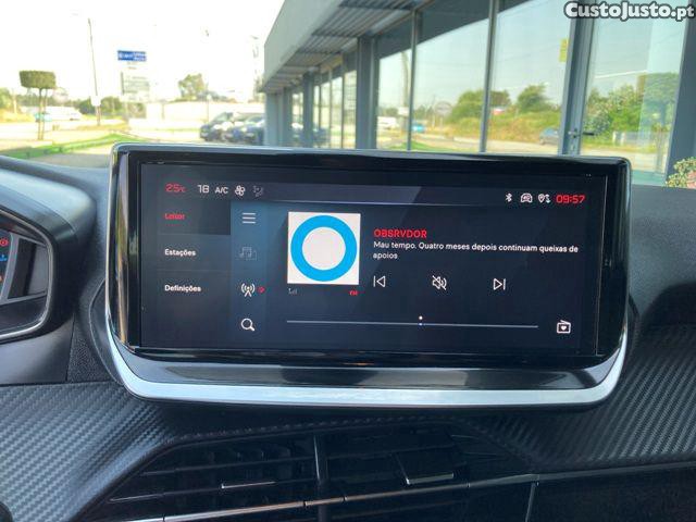 Peugeot 208 1.2 PureTech Allure — fotografia 9