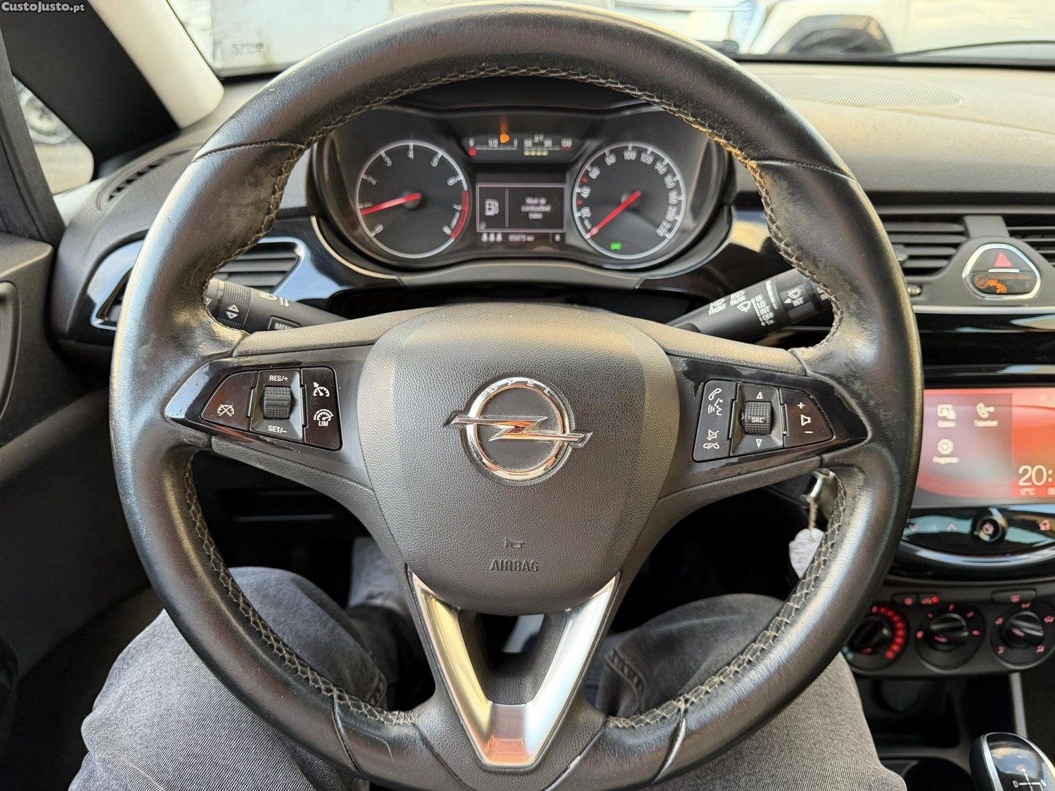 Opel Corsa Automático — fotografia 10