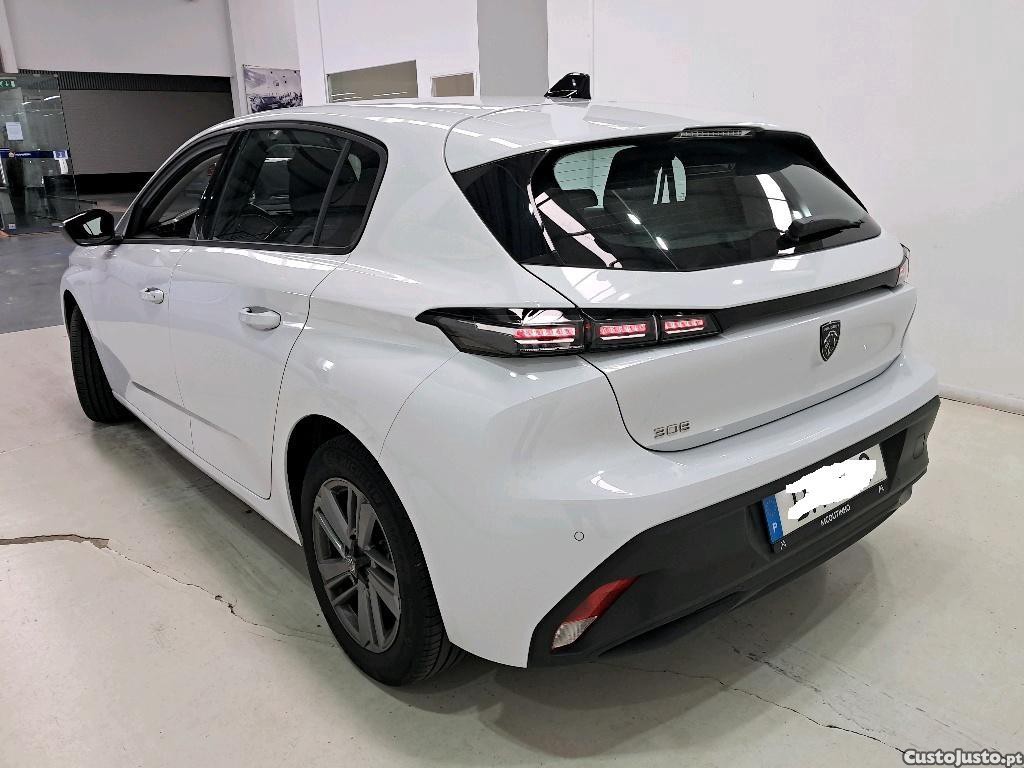 Peugeot 308 1.5 Diesel 130CV /ACTIVE PACK EAT8 NACIONAL ano 2024 — fotografia 3