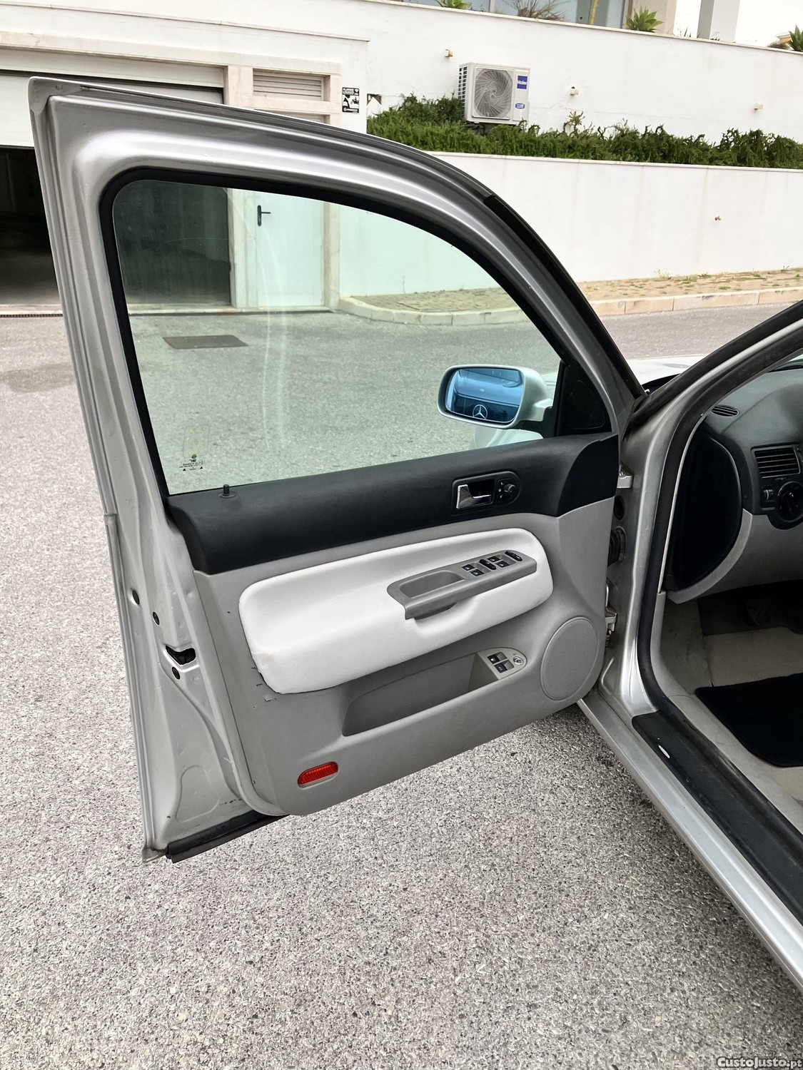 VW Jetta 1.9 TDI 90 Cv - 00 foto 5