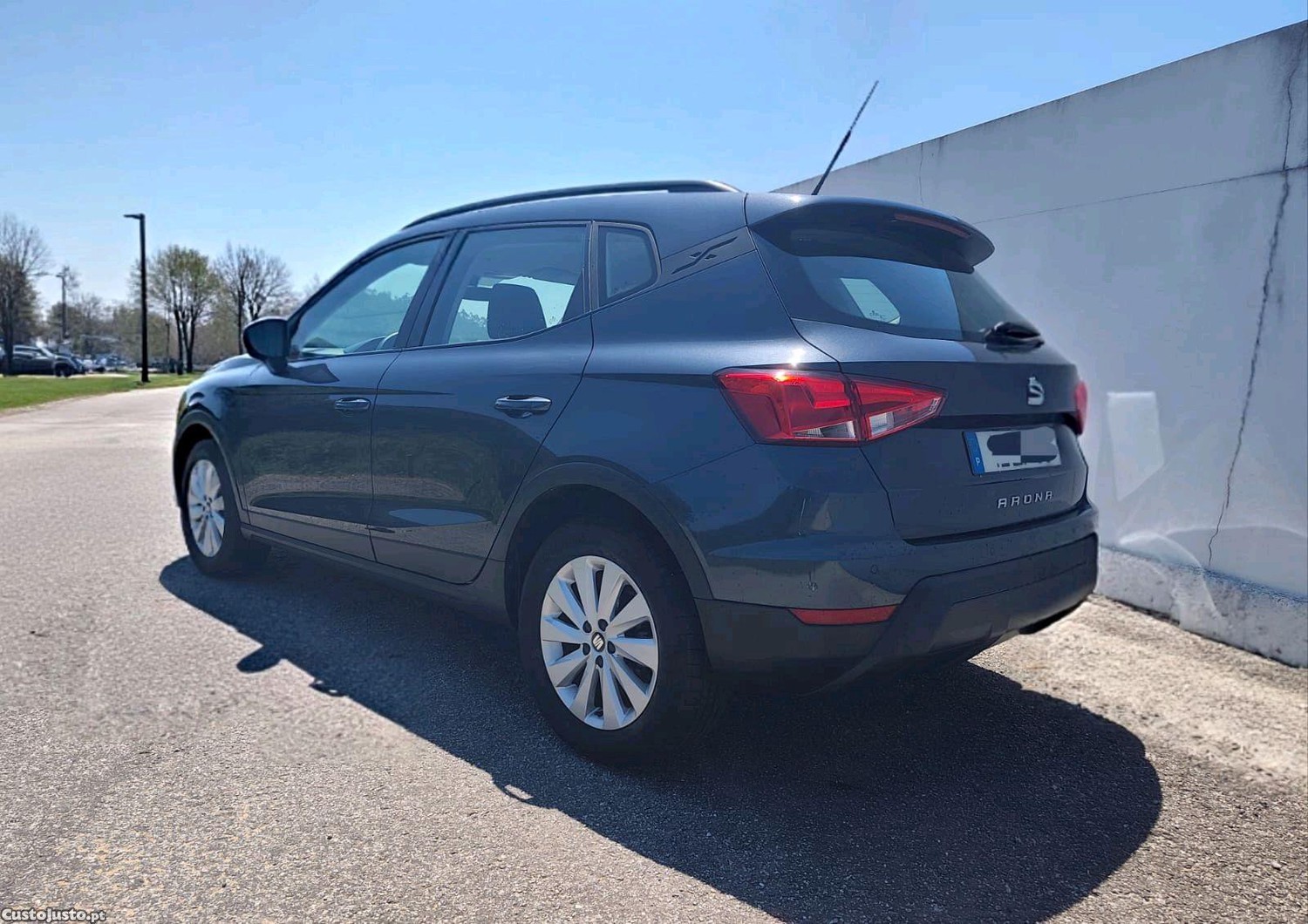 SEAT Arona 1.0 TSI 115cv Style — fotografia 9