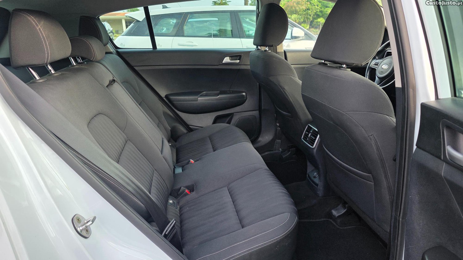 Kia Sportage 1.6 GDI 132cv — fotografia 4