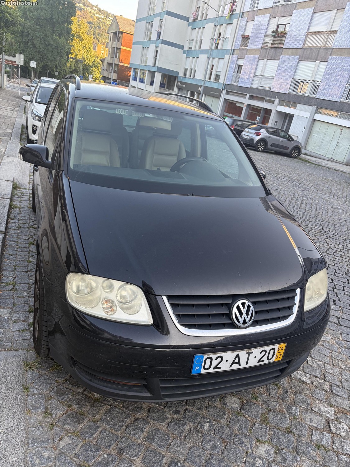 Volkswagen Touran Highline — fotografia 6