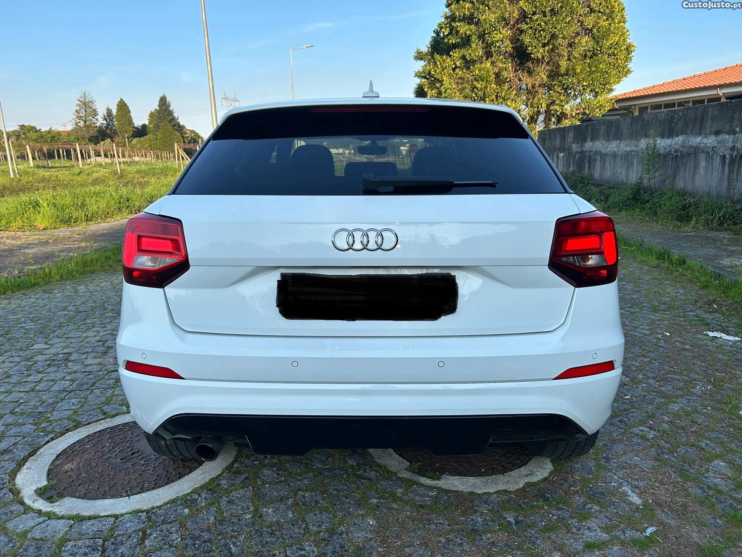 Audi Q2 S-Line S Tronic — fotografia 7
