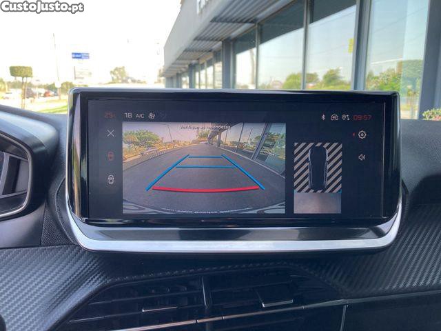 Peugeot 208 1.2 PureTech Allure — fotografia 8