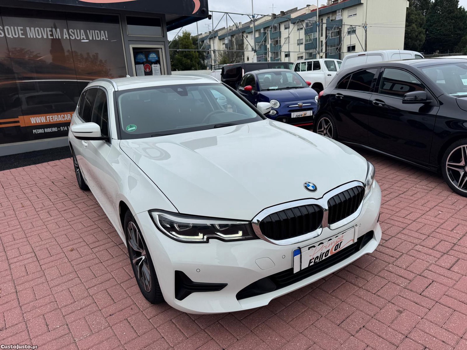 BMW 320 d Touring Auto - 19 foto 2