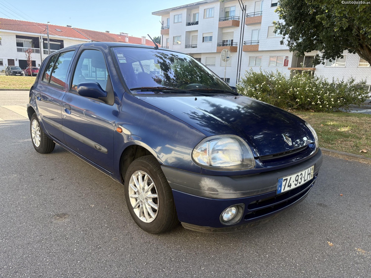 Renault Clio 1.2 8V — fotografia 6