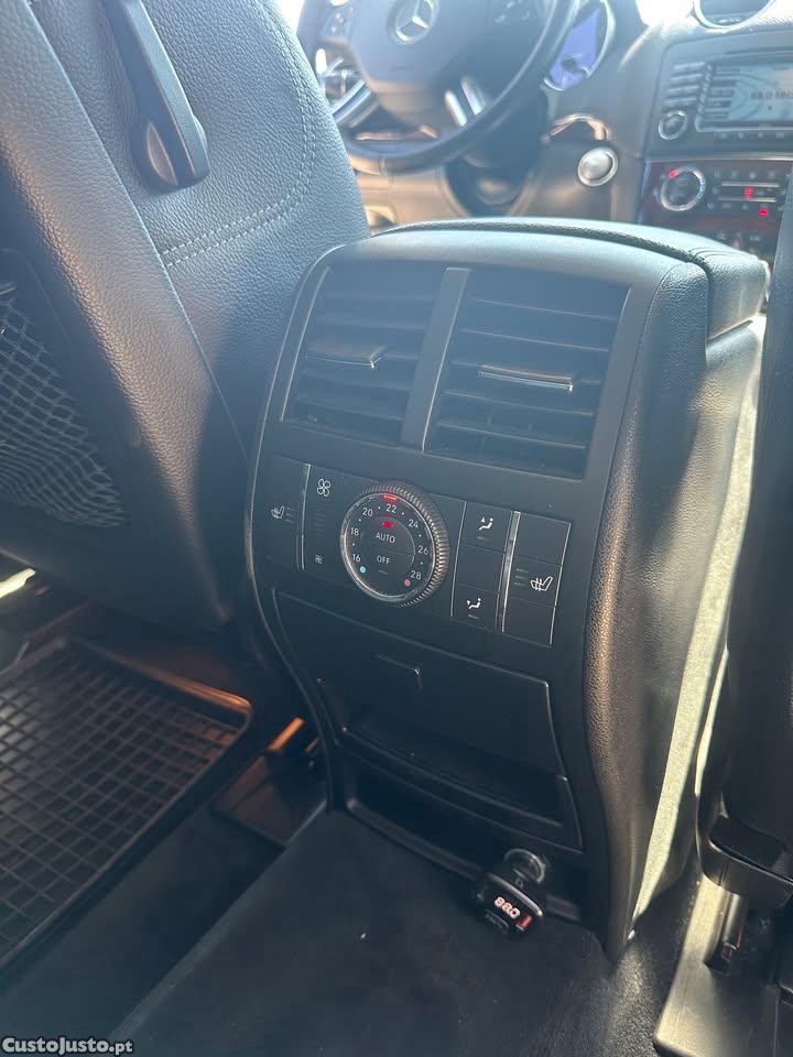 Mercedes-Benz GL 320 320 Cdi 4 Matic AMG — fotografia 5