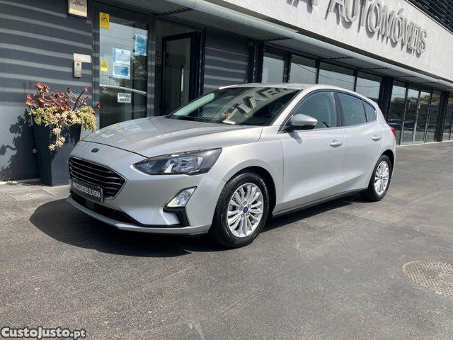 Ford Focus 1.5 TDCi ECOBlue Con — fotografia 28