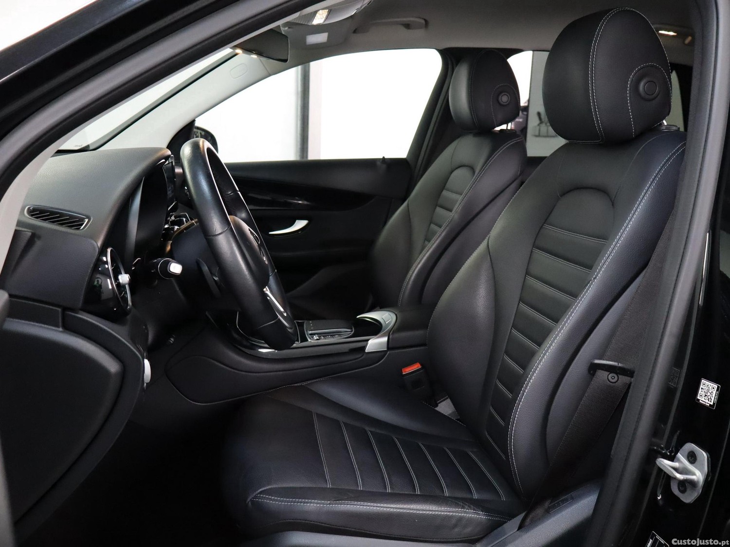 Mercedes-Benz GLC 300 e 4Matic — fotografia 14