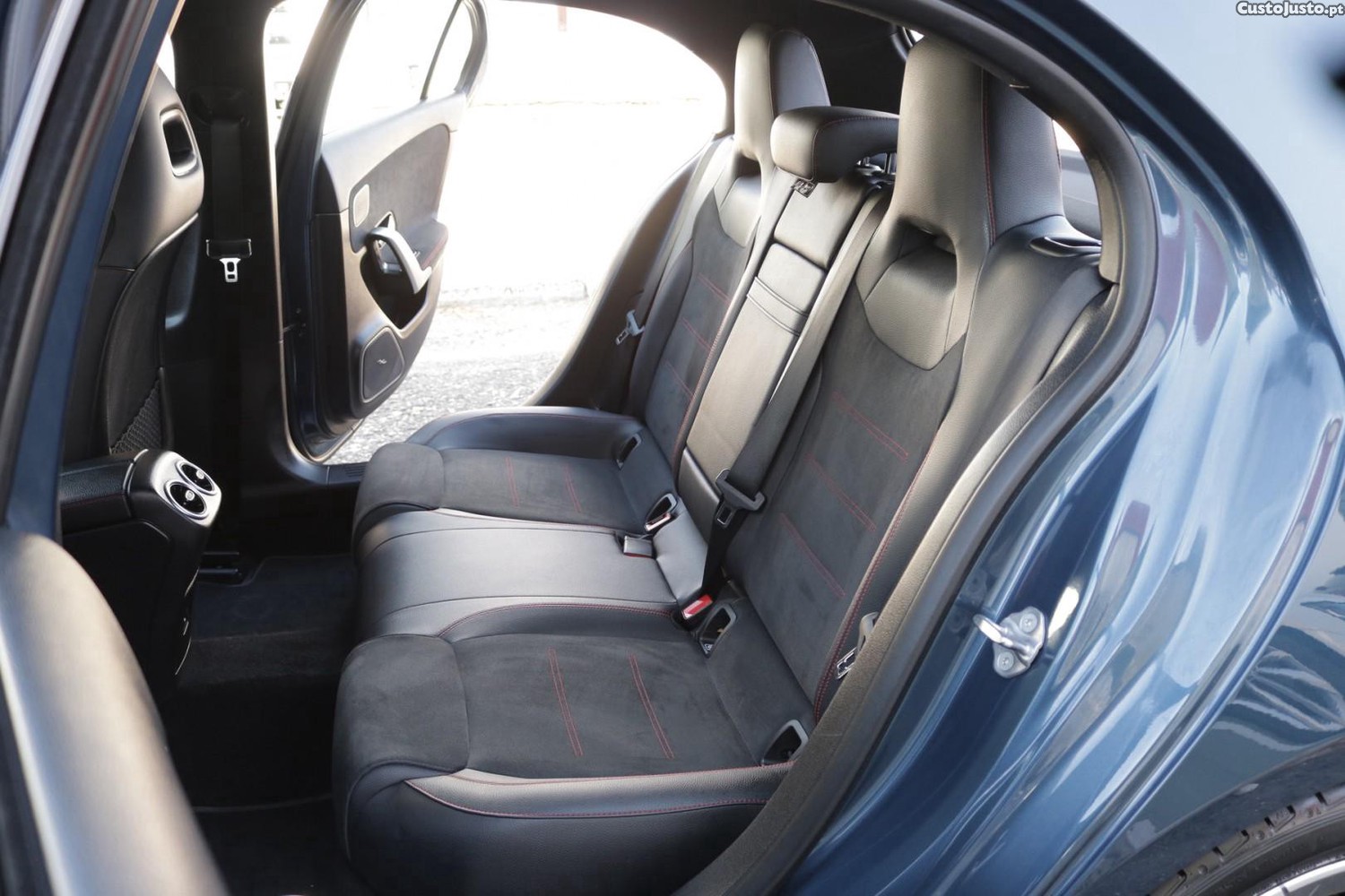 Mercedes-Benz A 180 d AMG Line 2.0 116cv — fotografia 31
