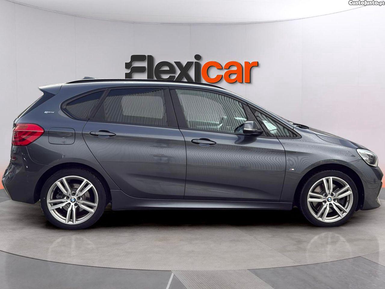 BMW 225 Active Tourer XE Pack M — fotografia 21