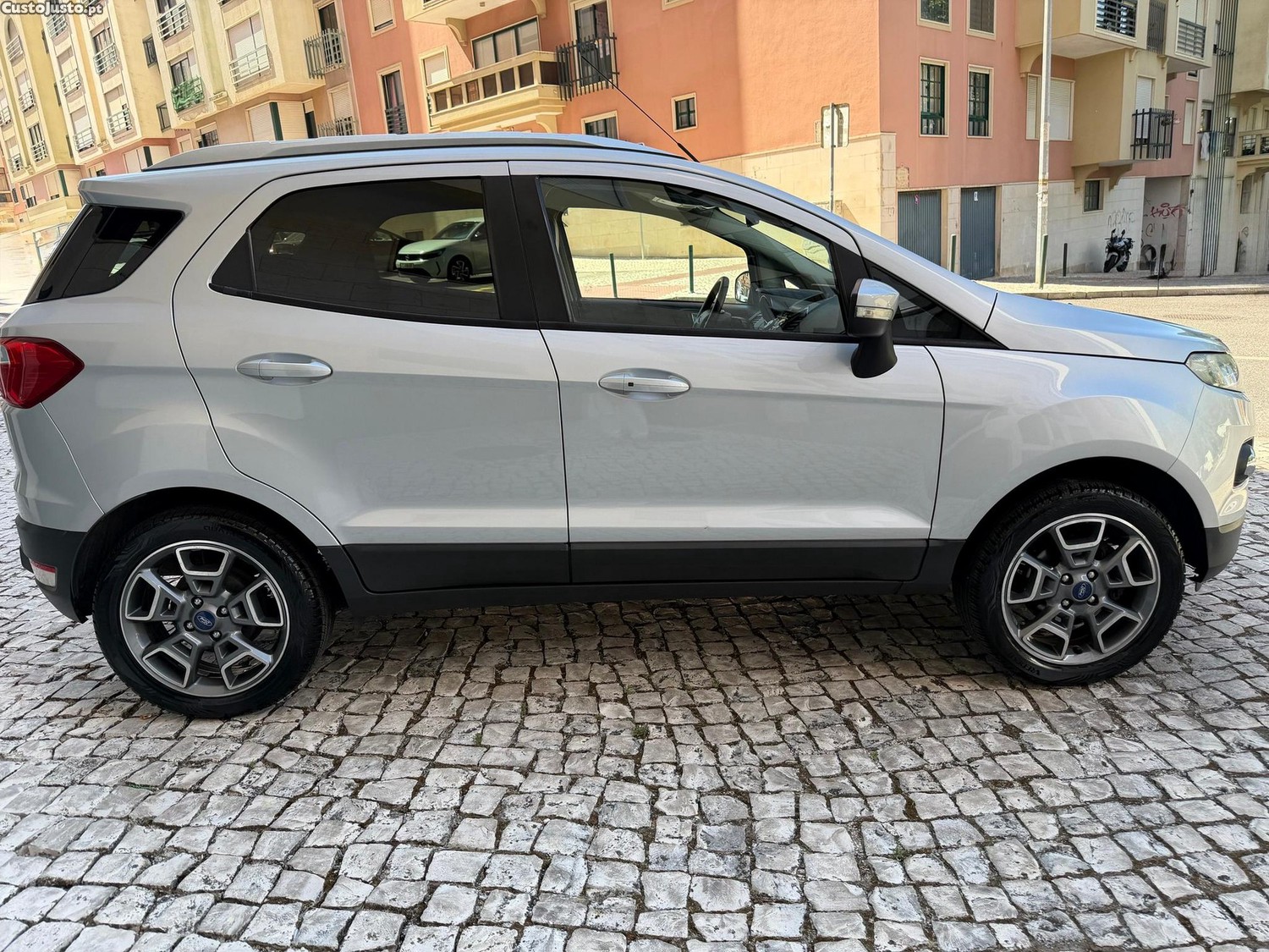 Ford EcoSport 1.0 EcoBoost TITANIUM — fotografia 22