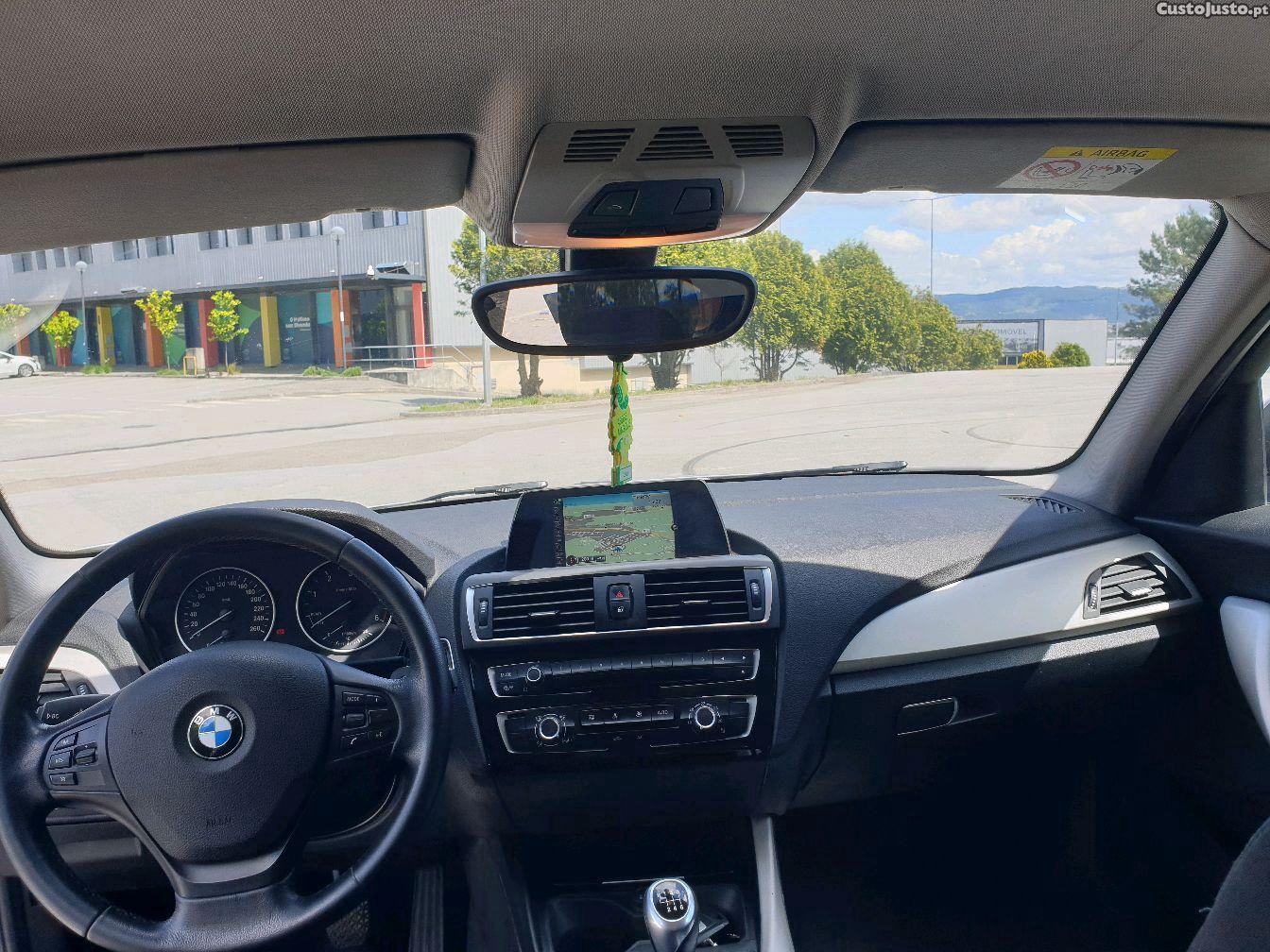 BMW 114 D GPS — fotografia 4