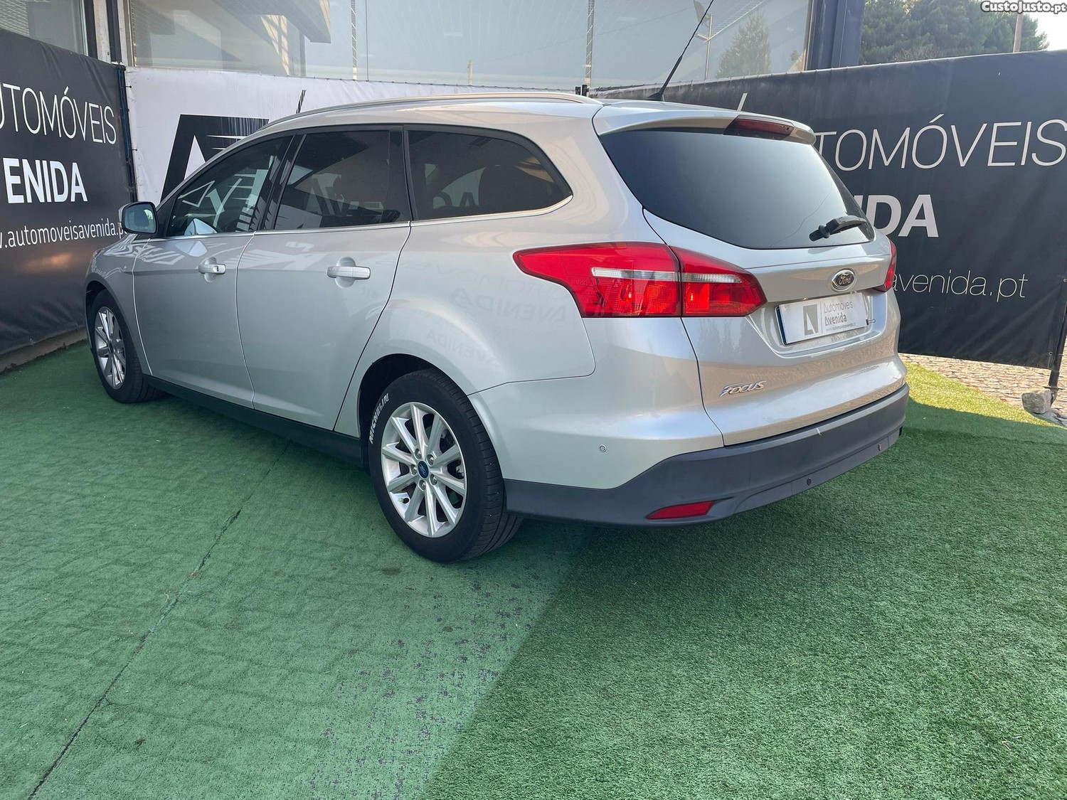 Ford Focus SW 1.5 TDCi Trend+ — fotografia 14