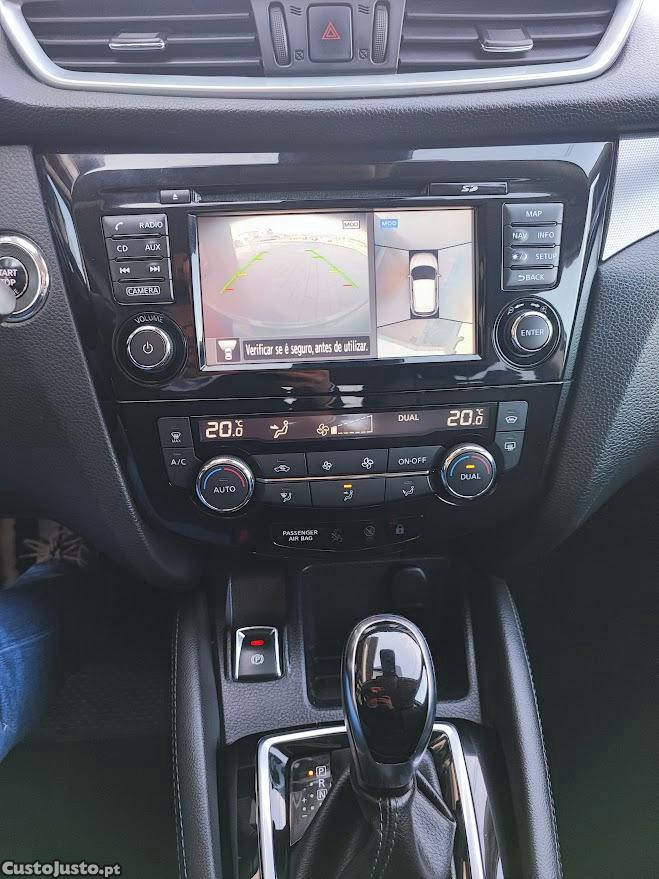 Nissan Qashqai 1.6 DCi N- Vision Xtron — fotografia 4