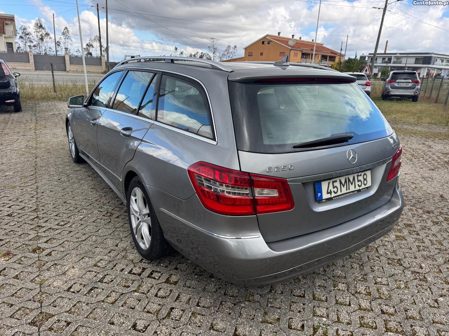 Mercedes-Benz E 250 De 2011 — fotografia 7