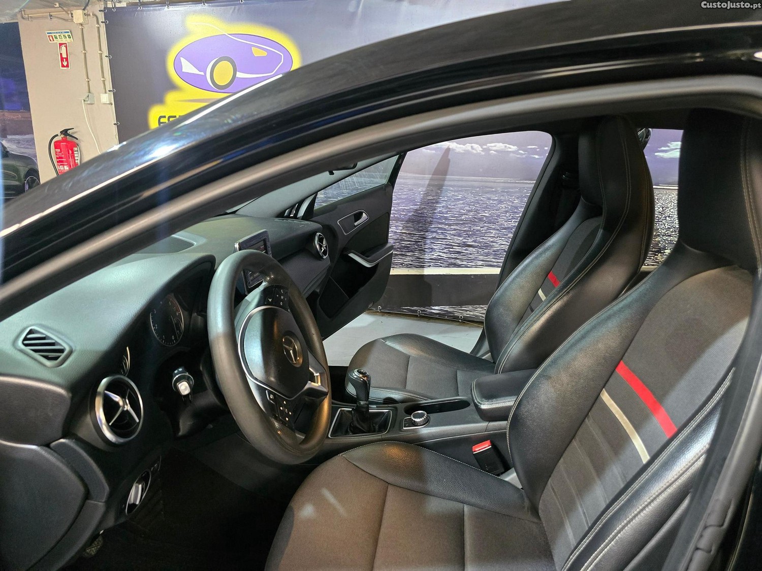 Mercedes-Benz A 160 CDi BlueEfficiency — fotografia 9