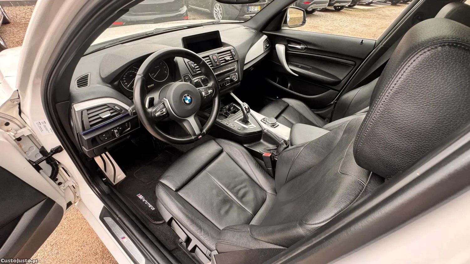 BMW 120 d Pack M Auto — fotografia 14