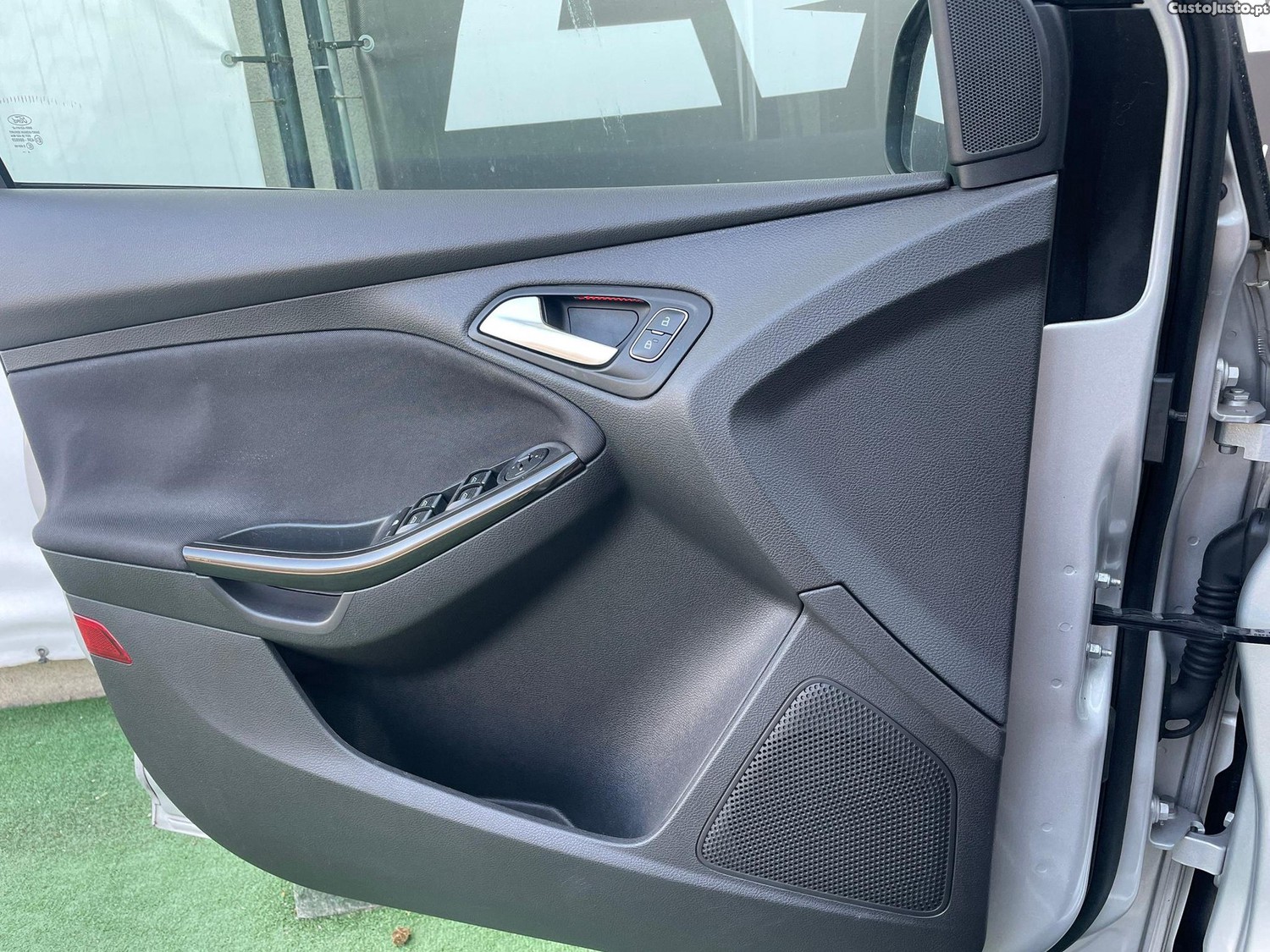 Ford Focus SW 1.5 TDCi Trend+ — fotografia 6