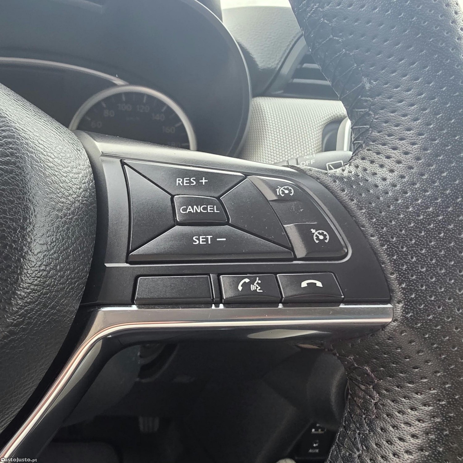 Nissan Micra 0.9 IG-T BOSE Limited Edition S/S — fotografia 20