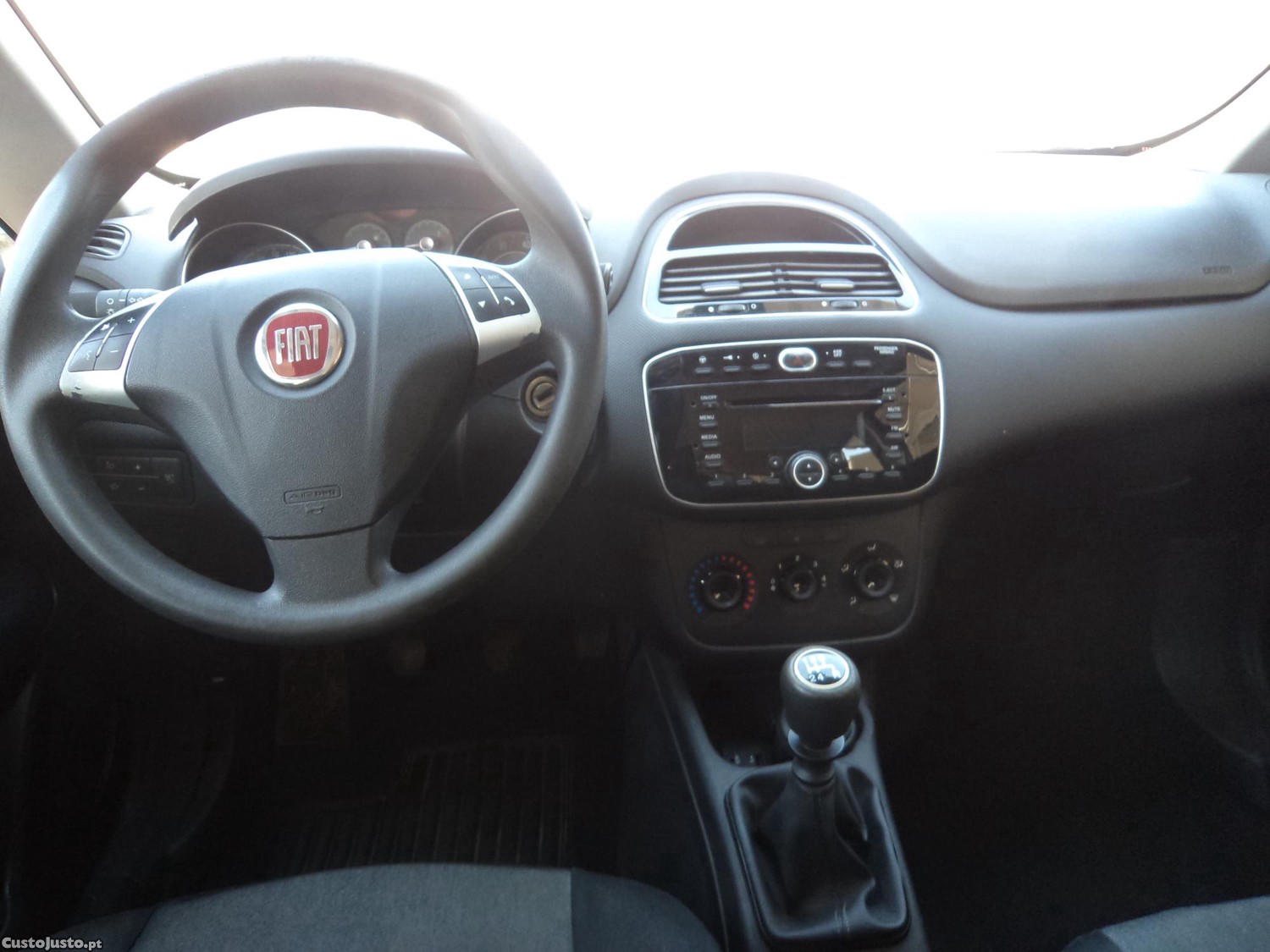 Fiat Punto 1.2 Ar/c 5 Portas — fotografia 3