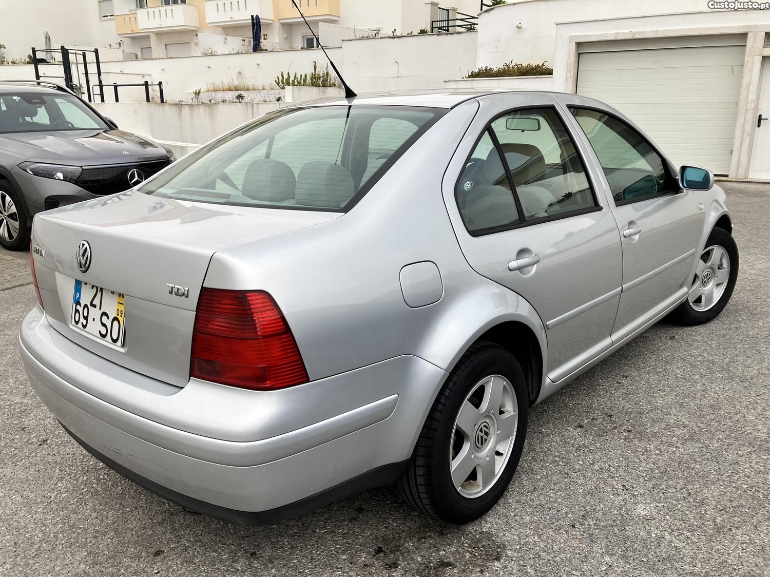 VW Jetta 1.9 TDI 90 Cv - 00 foto 2