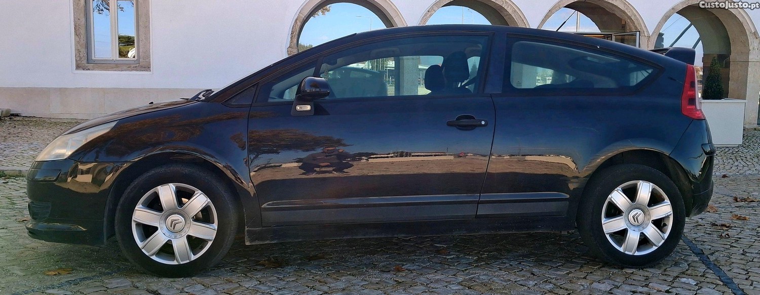 Citroën C4 Coupe — fotografia 7