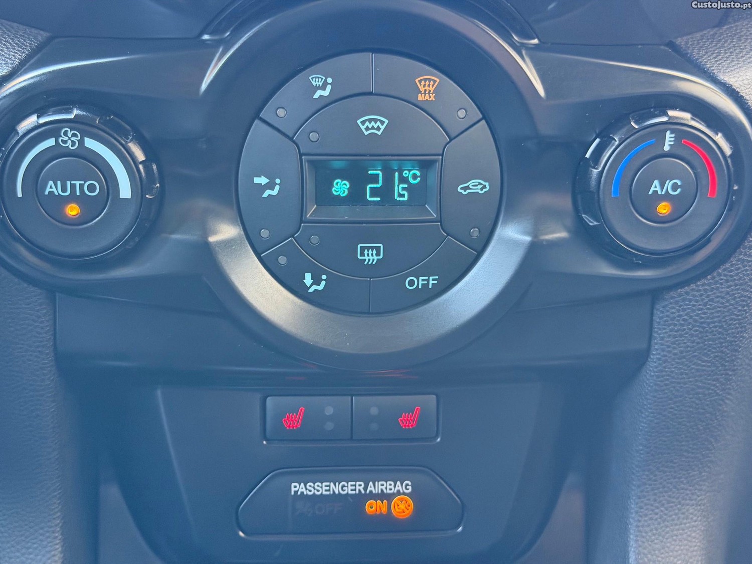 Ford EcoSport 1.0 EcoBoost TITANIUM — fotografia 13