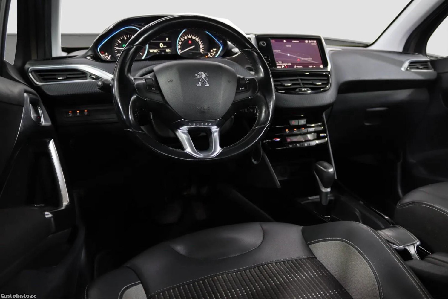 Peugeot 2008 PureTech 110 GPF Stop&Start EAT6 Allure — fotografia 13